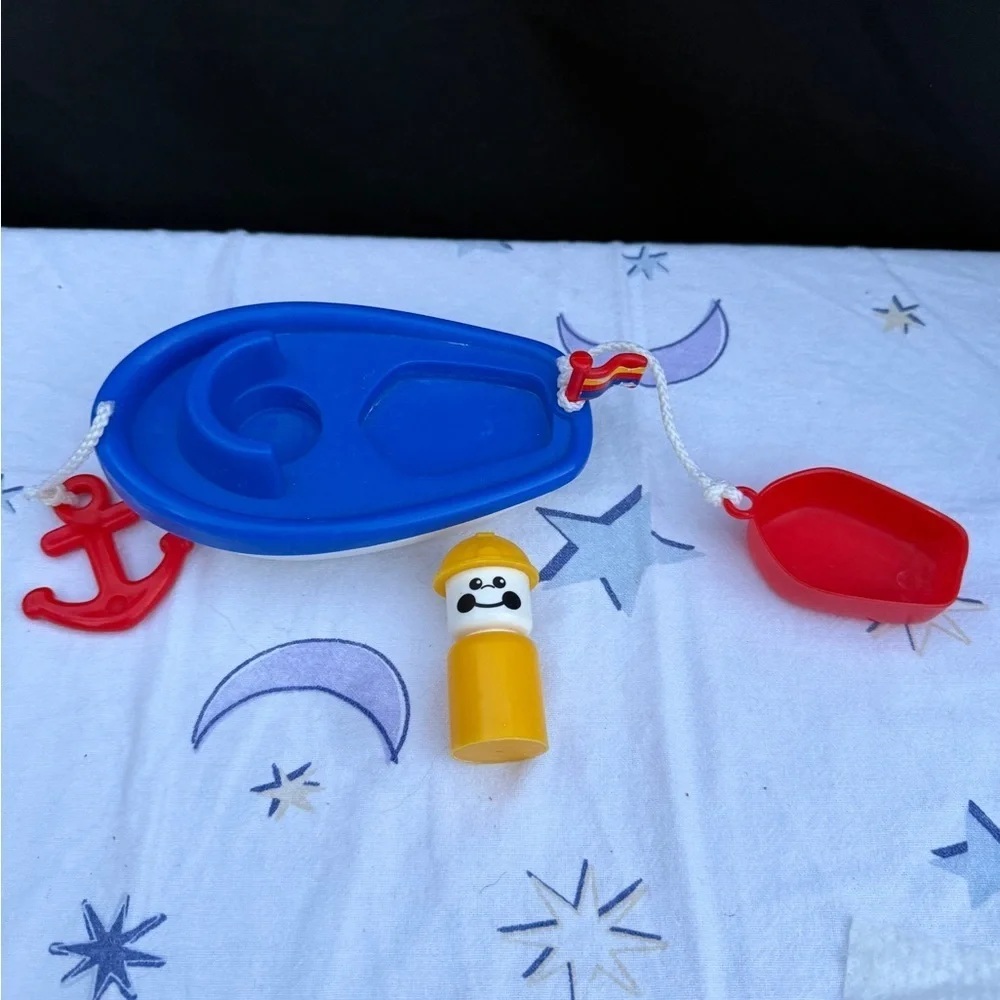 Fisher-Price Vintage Blue and Red Boat Tugboat Bath Toy